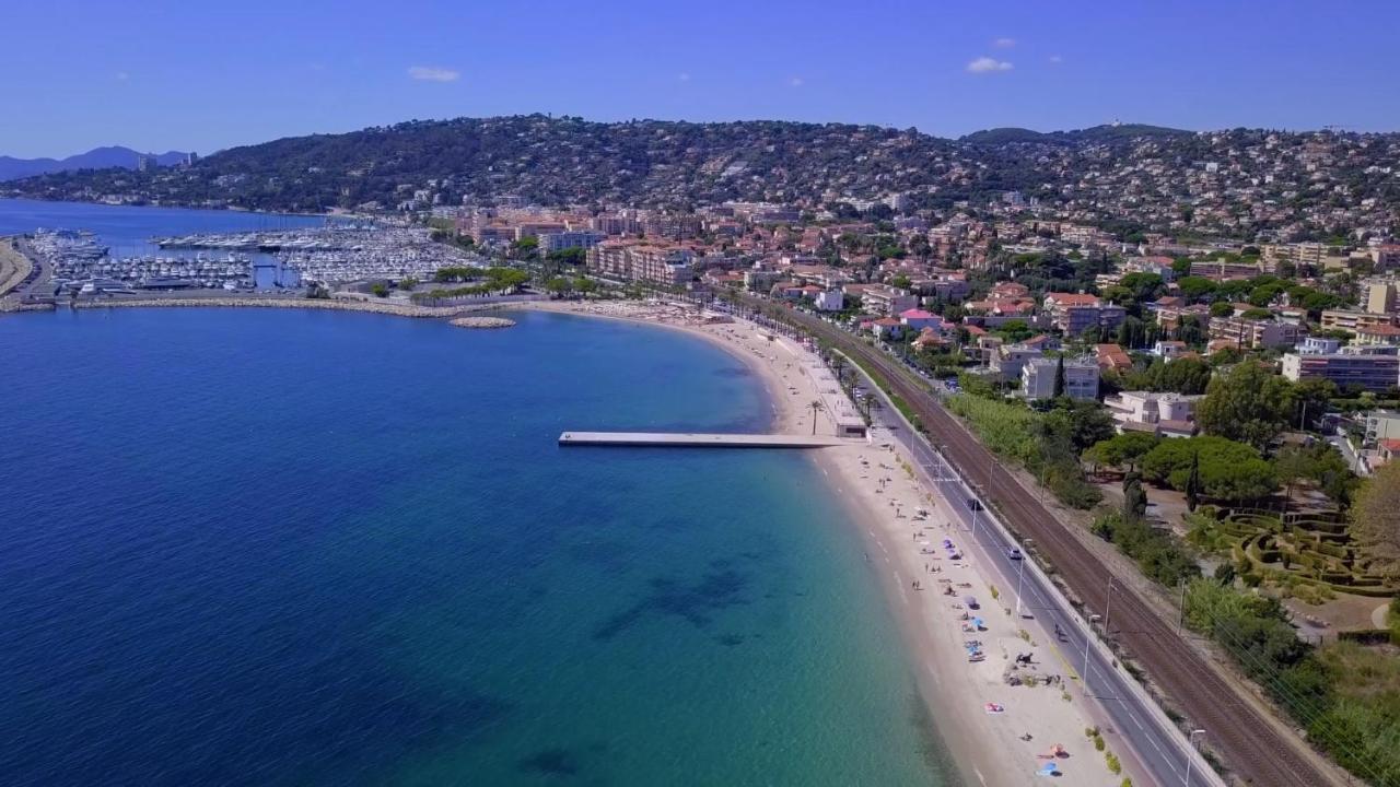 Apt Golfe Juan - 5Min Des Plages - Parking Privee - Piscine Rooftop Валорис Екстериор снимка