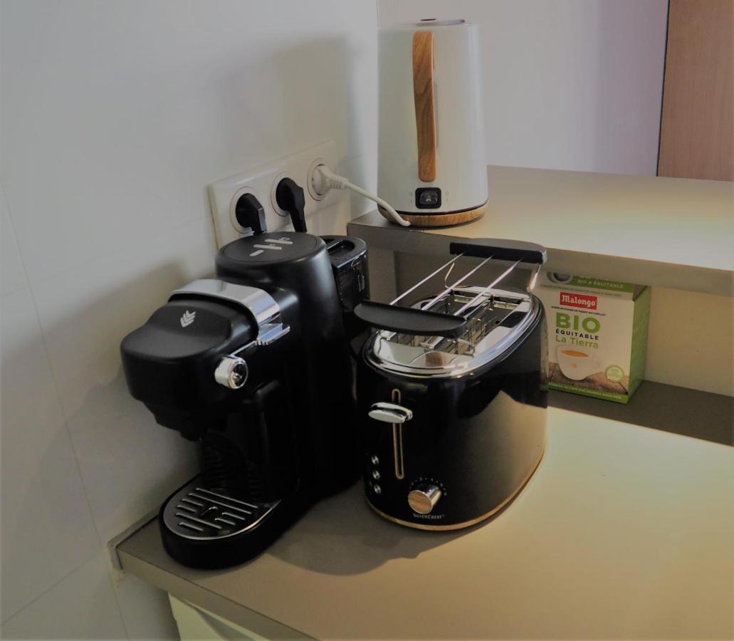 Apt Golfe Juan - 5Min Des Plages - Parking Privee - Piscine Rooftop Валорис Екстериор снимка