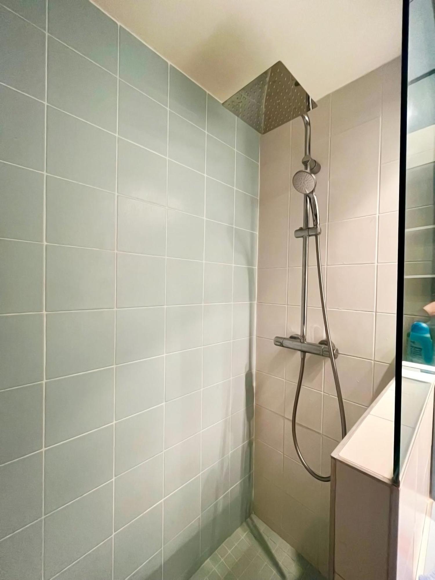 Apt Golfe Juan - 5Min Des Plages - Parking Privee - Piscine Rooftop Валорис Екстериор снимка
