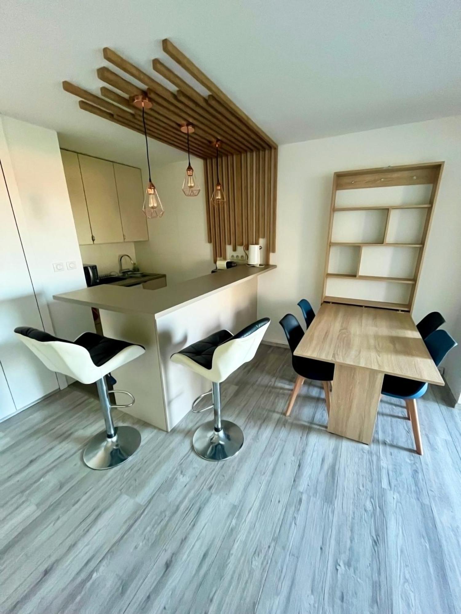 Apt Golfe Juan - 5Min Des Plages - Parking Privee - Piscine Rooftop Валорис Екстериор снимка
